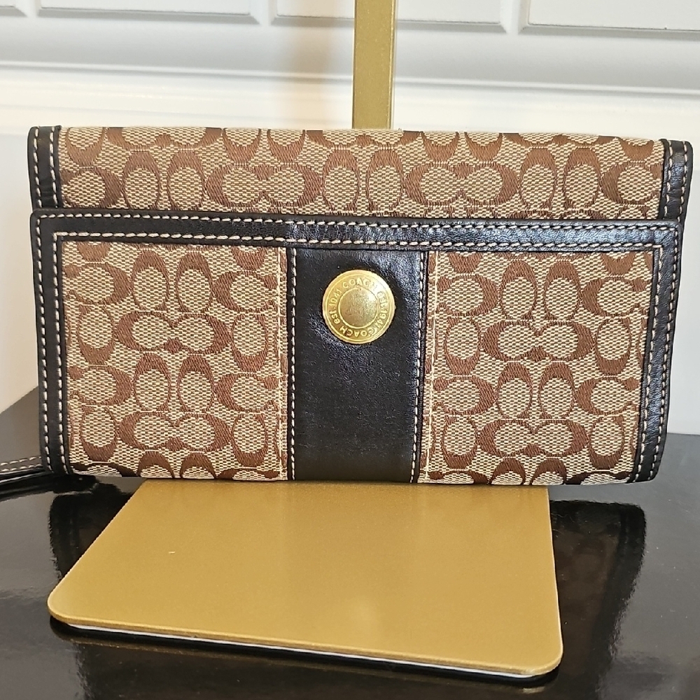 Coach Signature C Tri-Fold Walletv EUC